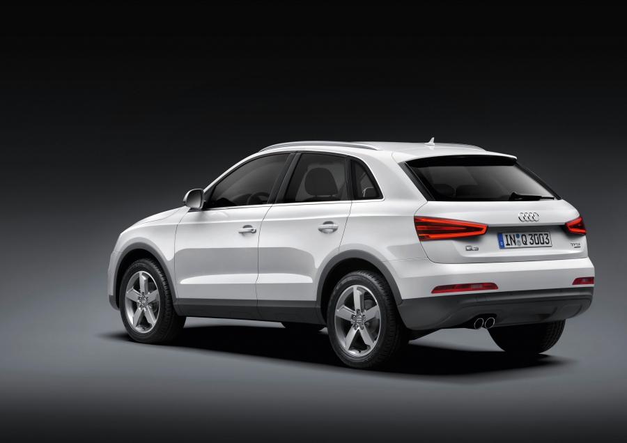  Audi Q3 2.0 TFSI Quattro (8U) 2011 года  (WW) (фото 26 из 38)